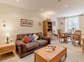 3 Bed in Tenby FB053
